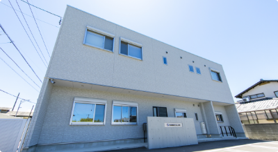 本社外観・内観